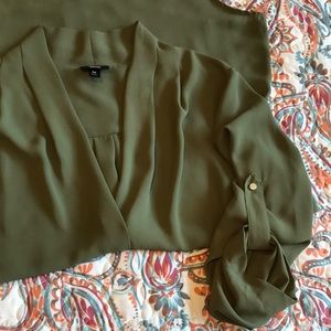 Mossimo olive green blouse size M Great condition
